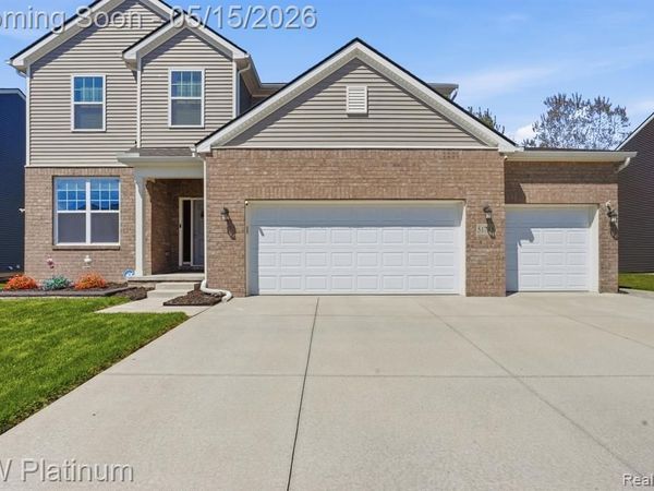 51743 Water Mark Drive, Macomb Twp, MI 48042