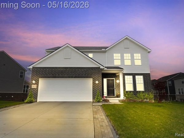 58679 Falabella Drive, Lyon Twp, MI 48178