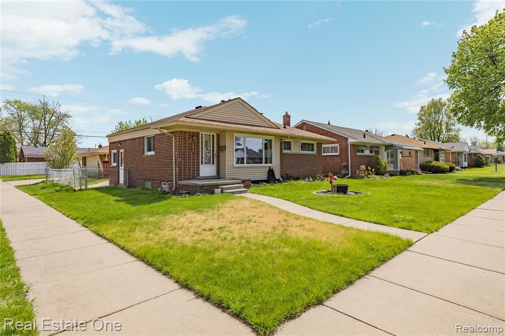 12890 Hemingway, Redford Township, MI 48239 Main Photo