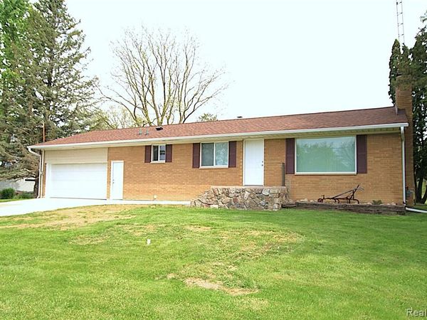 5404 Miller Road, Swartz Creek, MI 48473