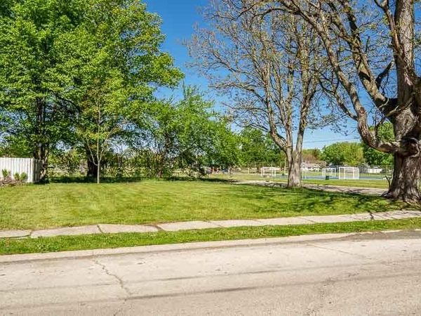801 18th Street, ROCKFORD, IL 61104