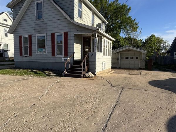 815 Logan Avenue, BELVIDERE, IL 61008