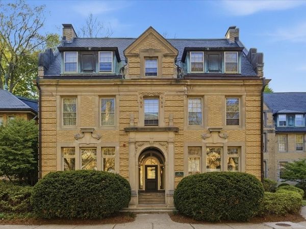 65 Glen Rd, Unit H1, Brookline, MA 02445