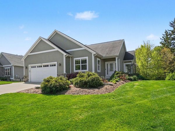 9592 Bluff Lake Street, Zeeland, MI 49464