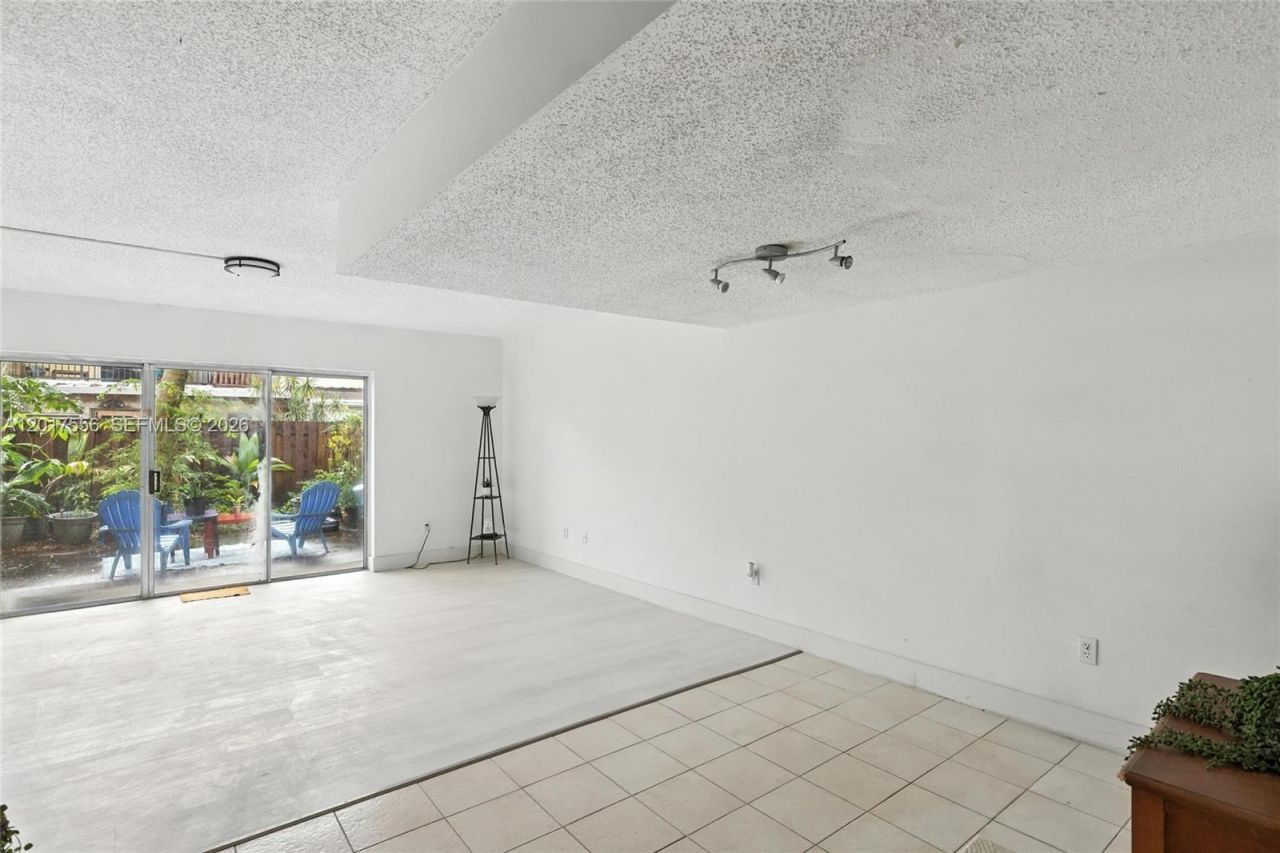 4165 SW 66th Ter , Unit 109, Davie, FL 33314 Photo