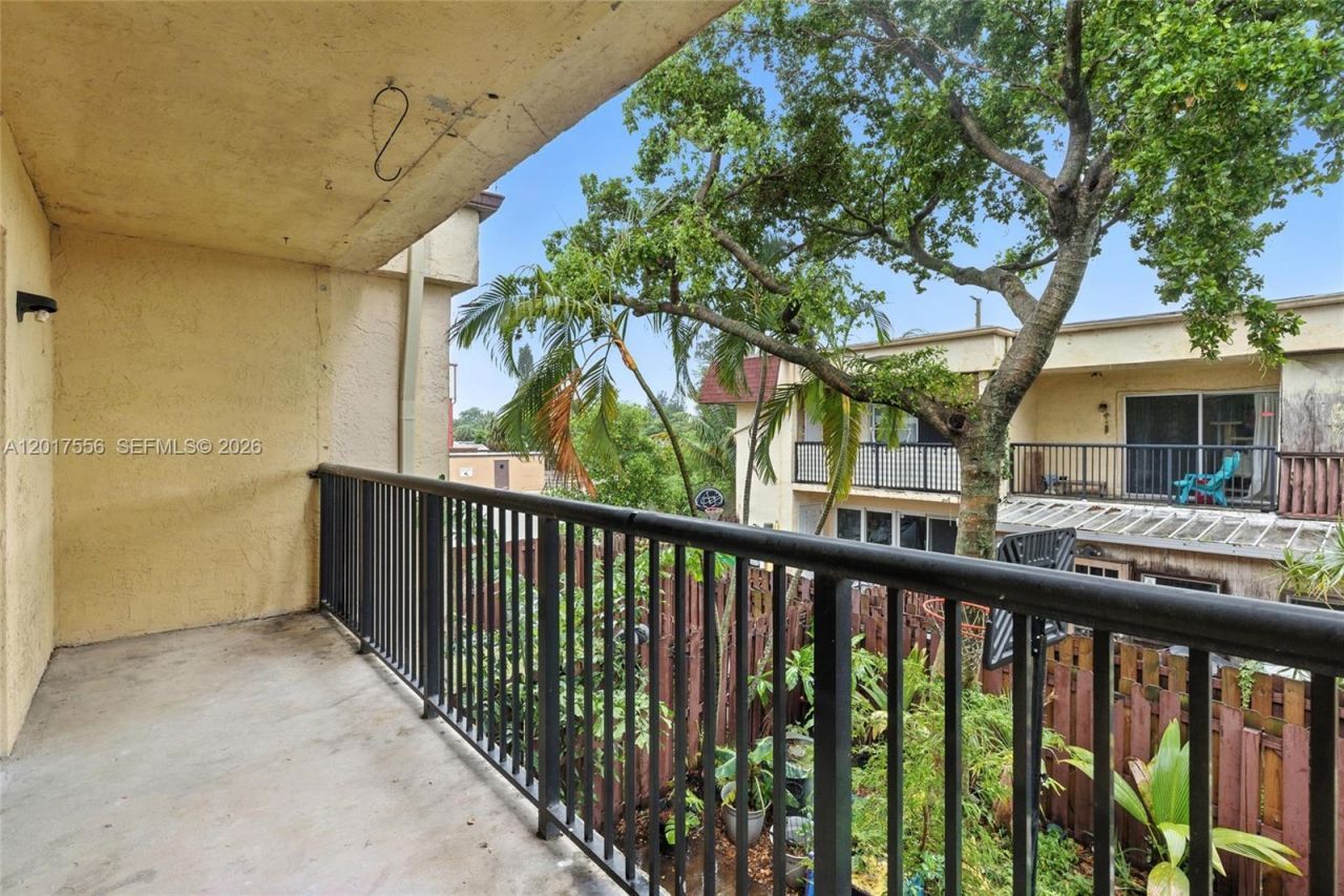 4165 SW 66th Ter , Unit 109, Davie, FL 33314 Photo