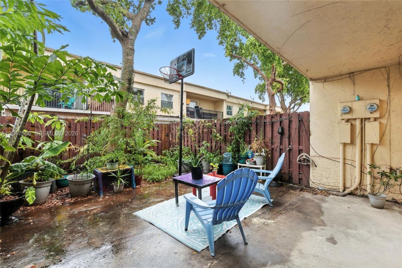 4165 SW 66th Ter , Unit 109, Davie, FL 33314 Photo