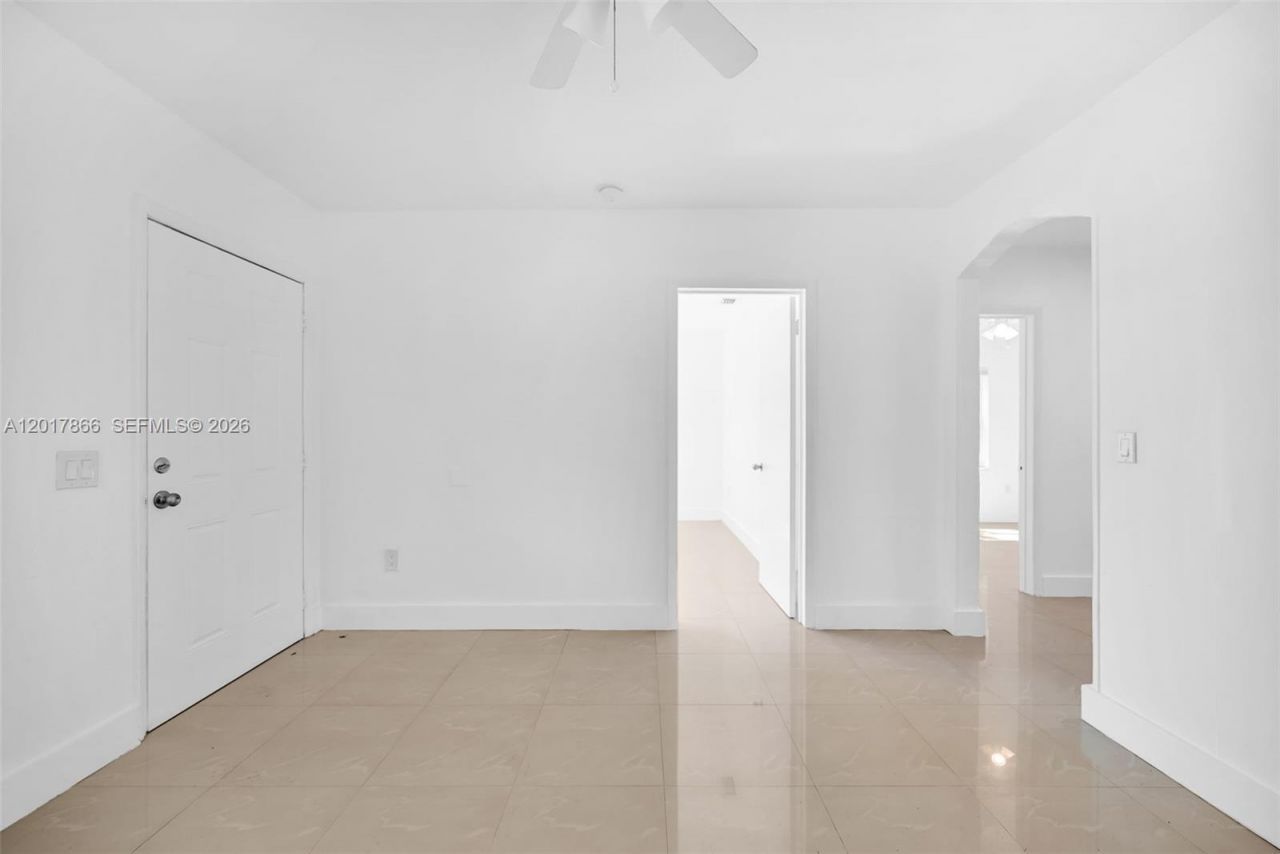 577 NW 90th St , Unit 555, El Portal, FL 33150 Photo