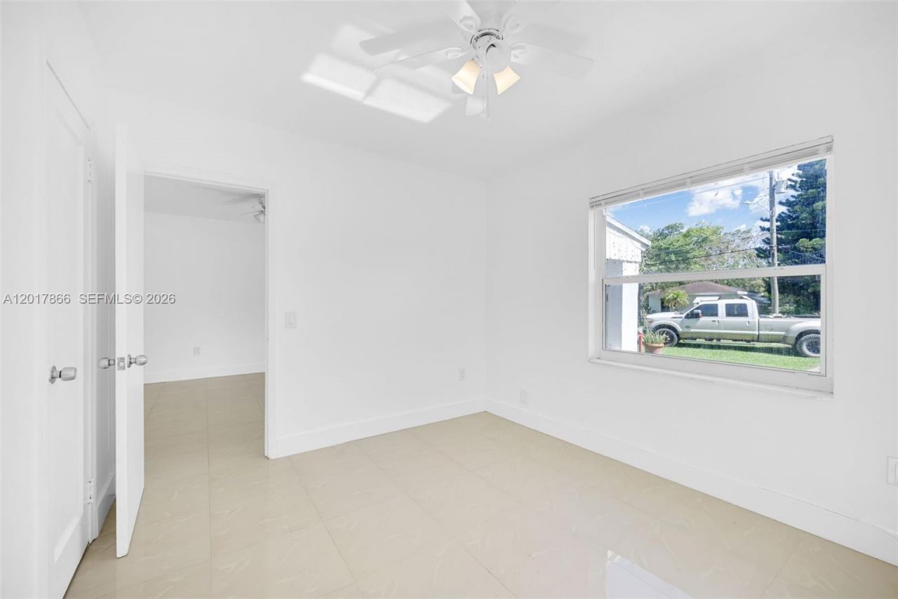 577 NW 90th St , Unit 555, El Portal, FL 33150 Photo