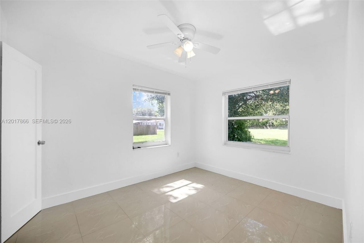 577 NW 90th St , Unit 555, El Portal, FL 33150 Photo