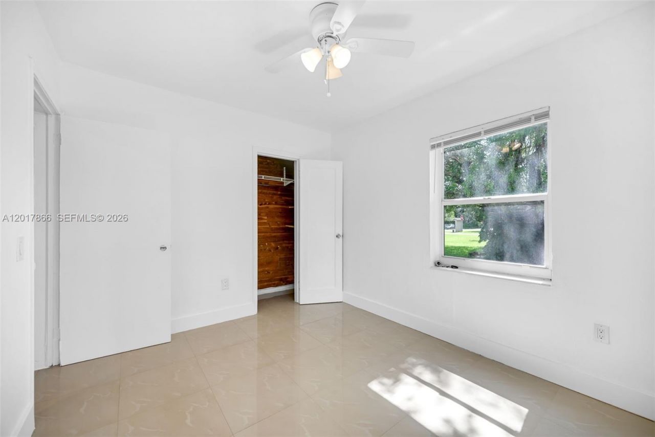 577 NW 90th St , Unit 555, El Portal, FL 33150 Photo