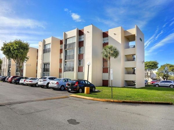 9401 SW 4th St , Unit 209, Miami, FL 33174