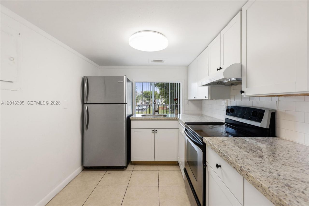 9401 SW 4th St , Unit 209, Miami, FL 33174 Photo