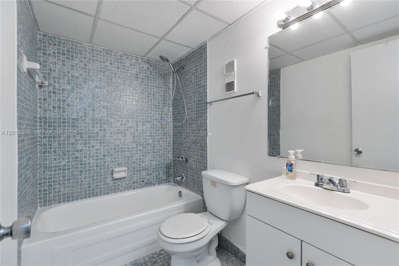 9401 SW 4th St , Unit 209, Miami, FL 33174 Photo