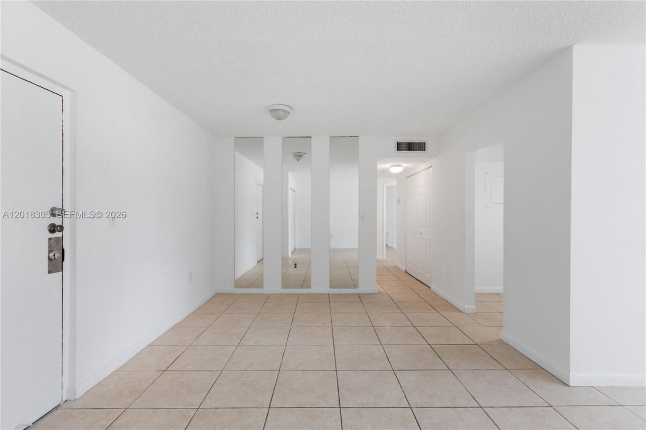 9401 SW 4th St , Unit 209, Miami, FL 33174 Photo