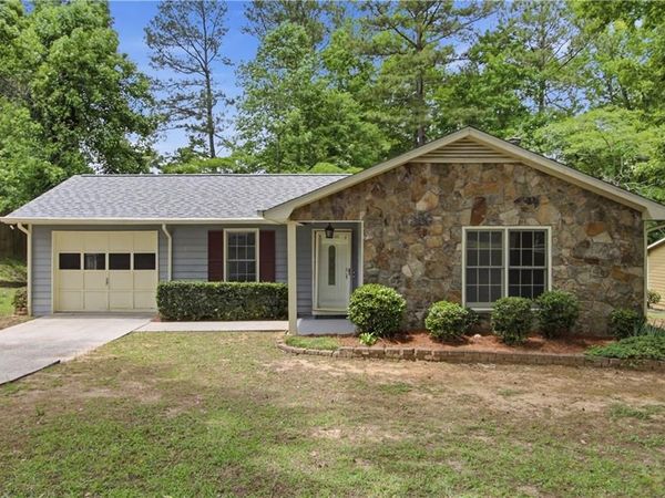 1171 Salisbury Trail , Riverdale, GA 30296