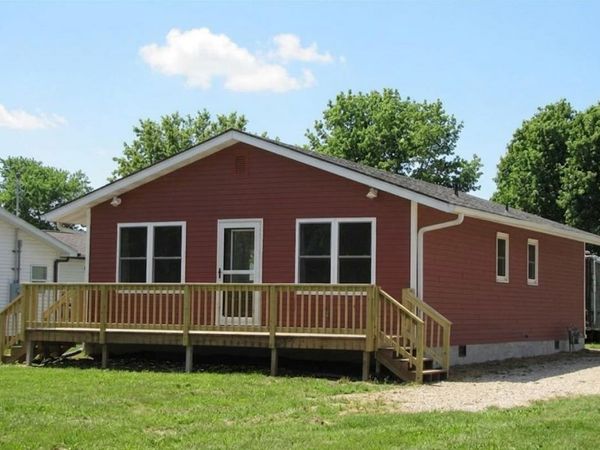 420 1st Ave Sw , Fostoria, IA 51340