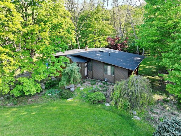 24 Spook Rock Road , Suffern, NY 10901