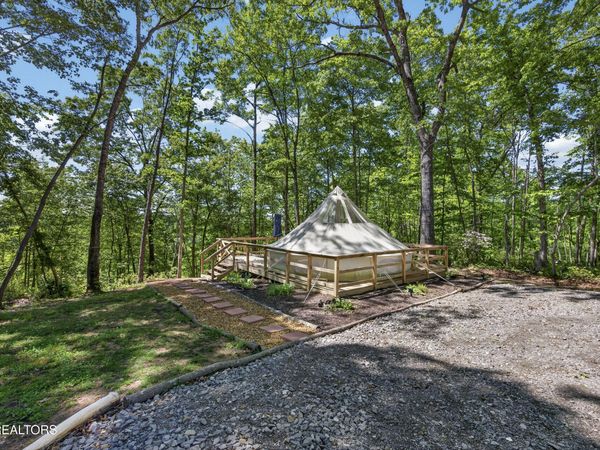 55236 Maynard Ridge, Crawford, TN 38554