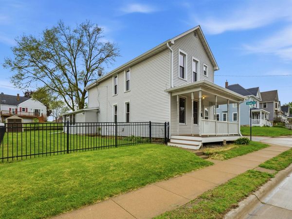 2759 Burden Street, Dubuque, IA 52001
