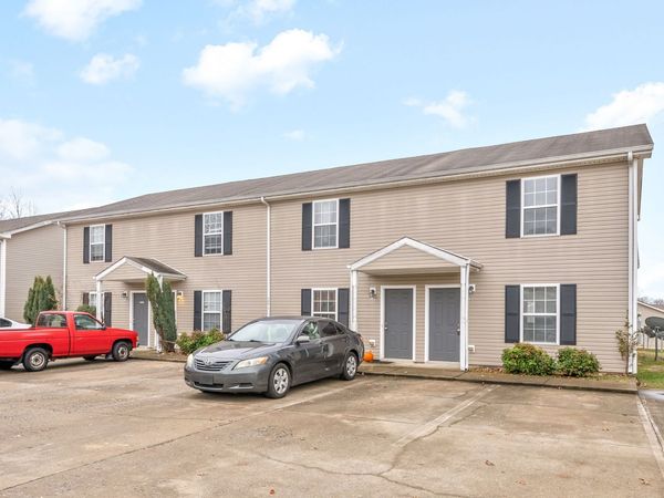 249 Executive Ave, Unit 1B, Clarksville, TN 37042