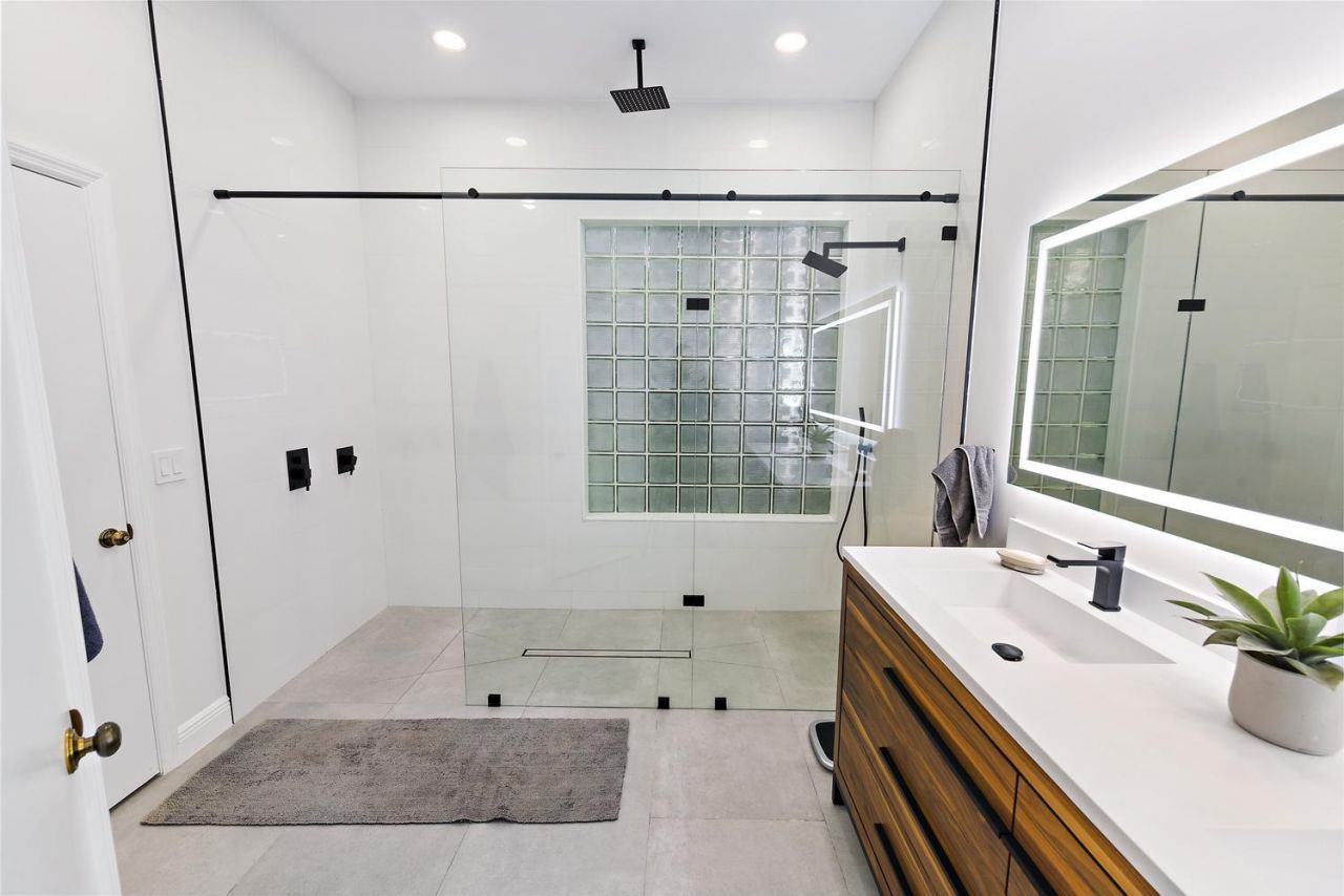 6685 NW 24th Terrace, Boca Raton, FL 33496 Photo