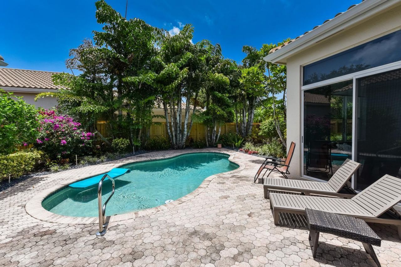 6685 NW 24th Terrace, Boca Raton, FL 33496 Photo