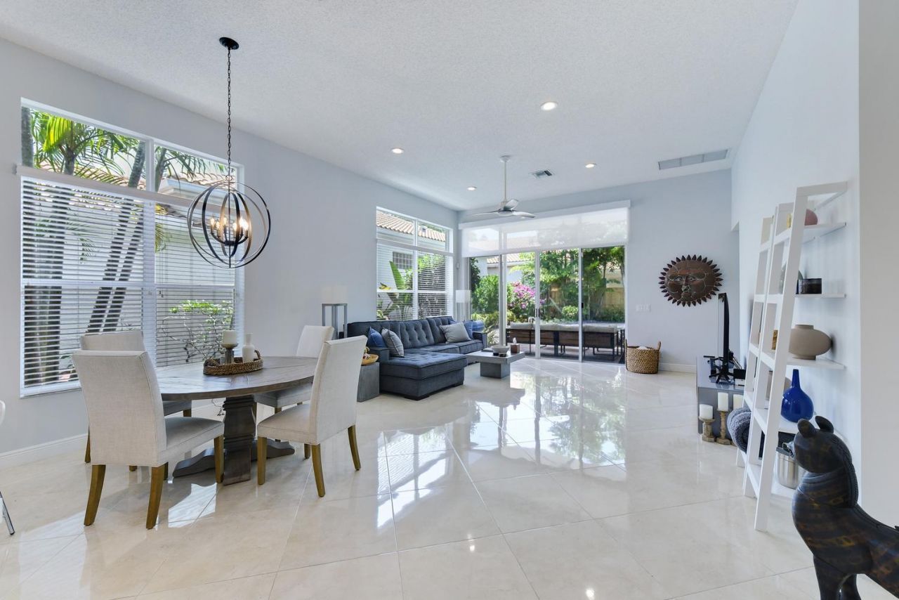 6685 NW 24th Terrace, Boca Raton, FL 33496 Photo