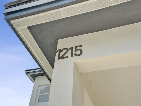 1215 W Las Olas Boulevard, Unit 1215, Fort Lauderdale, FL 33312