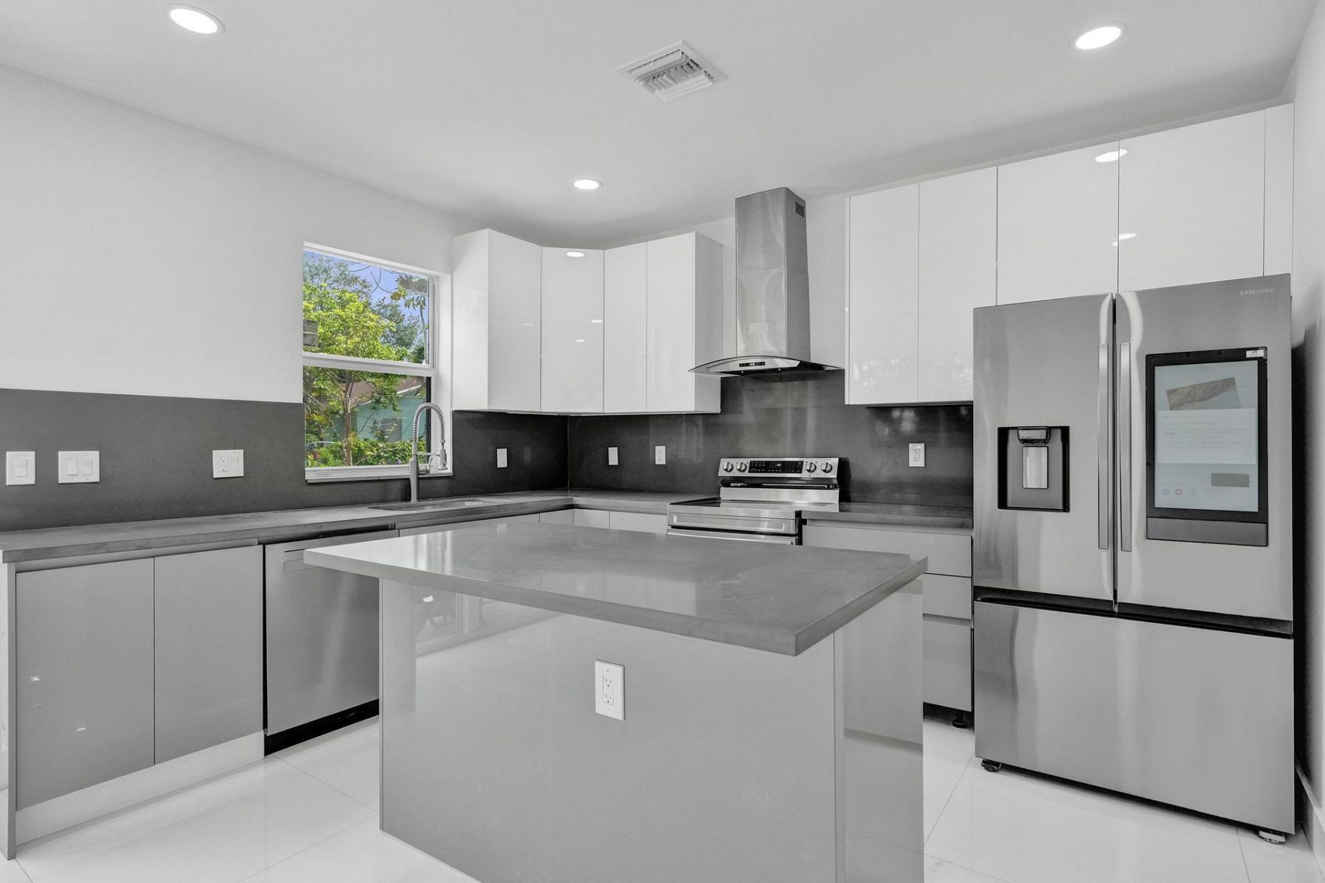 1215 W Las Olas Boulevard, Unit 1215, Fort Lauderdale, FL 33312 Photo
