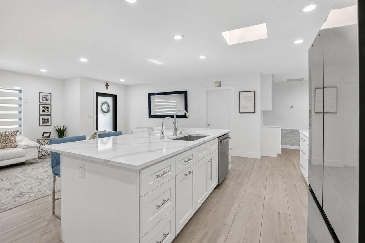 658 NW 7th Avenue, Boca Raton, FL 33486 Photo