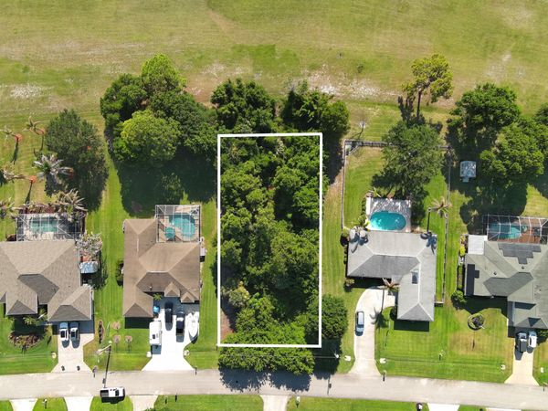 5203 Indian Bend Lane, Fort Pierce, FL 34951
