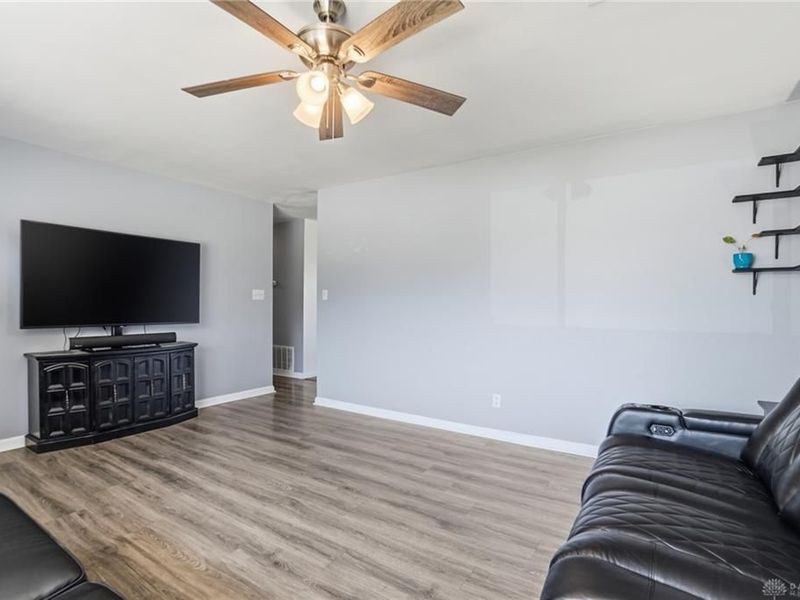 4821 Franlou Avenue, Dayton, OH 45432 Photo 10