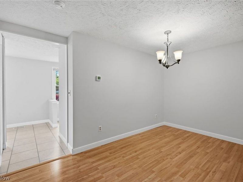 7396 S Chestnut Commons Drive, Mentor, OH 44060 Photo 10