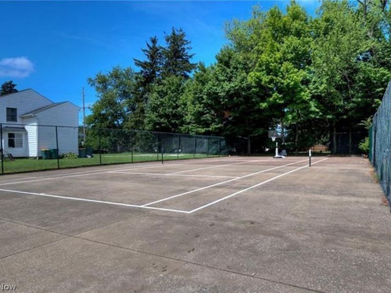 7396 S Chestnut Commons Drive, Mentor, OH 44060 Photo 31