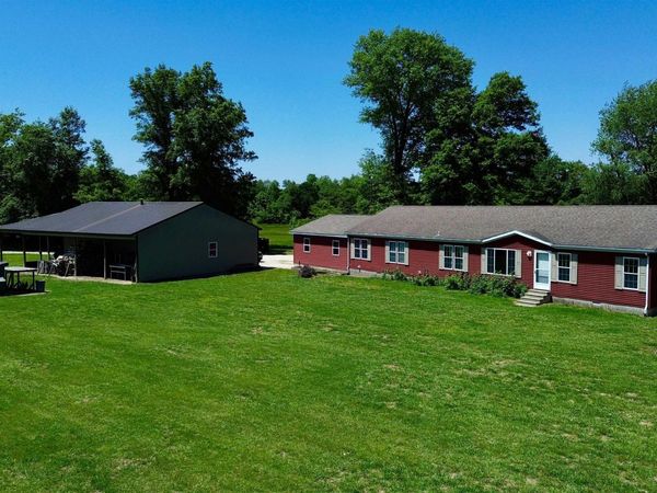 13194 E Parker Lake Road, Monroe City, IN 47557