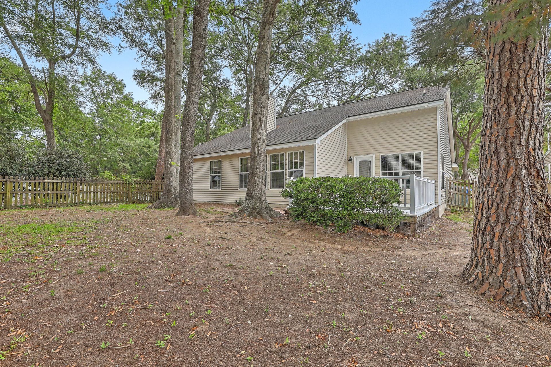 1590 Harborsun Drive Photo 32
