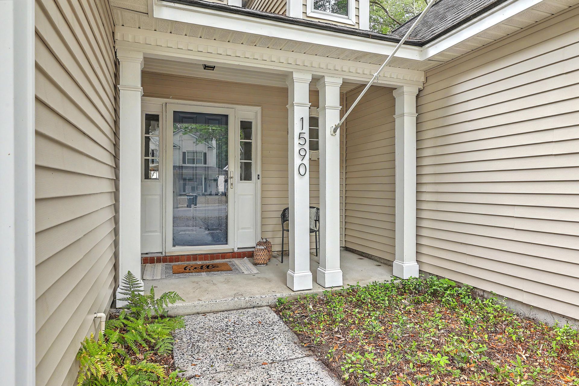 1590 Harborsun Drive Photo 4