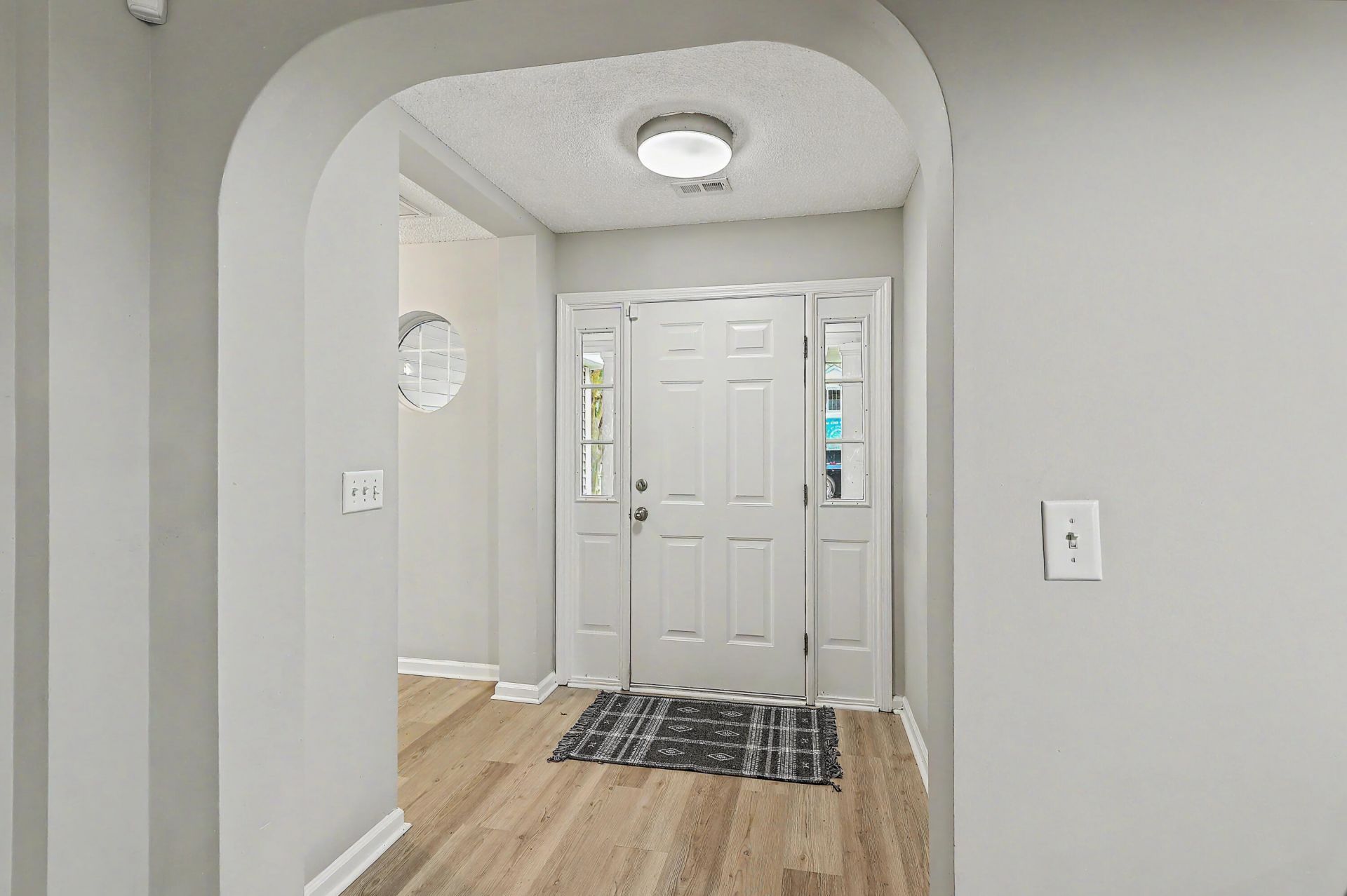 1590 Harborsun Drive Photo 5