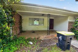 122 Camden Drive  photo 4