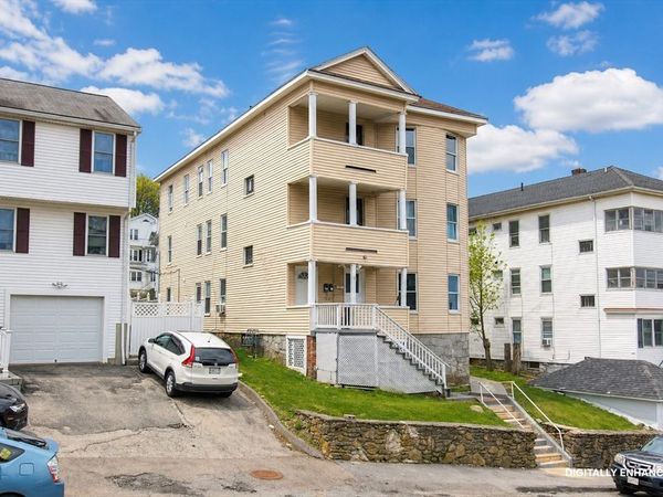 10 Hillside Street, Worcester, MA 01610