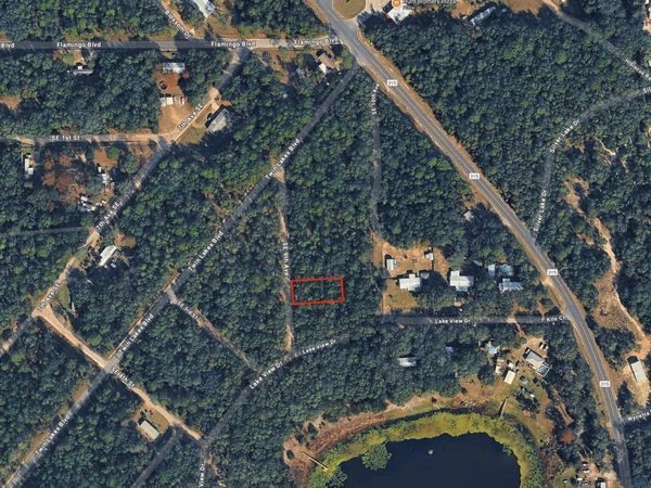 106 SE 9TH Street, Interlachen, FL 32148