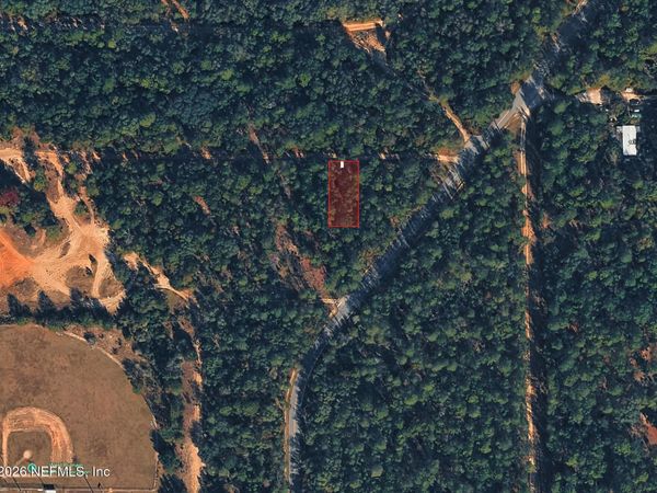 106 SE 9TH Street, Interlachen, FL 32148