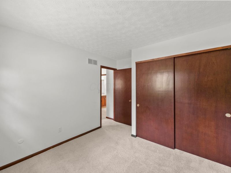 6579 Glacier Avenue , Reynoldsburg, OH 43068 Photo 28