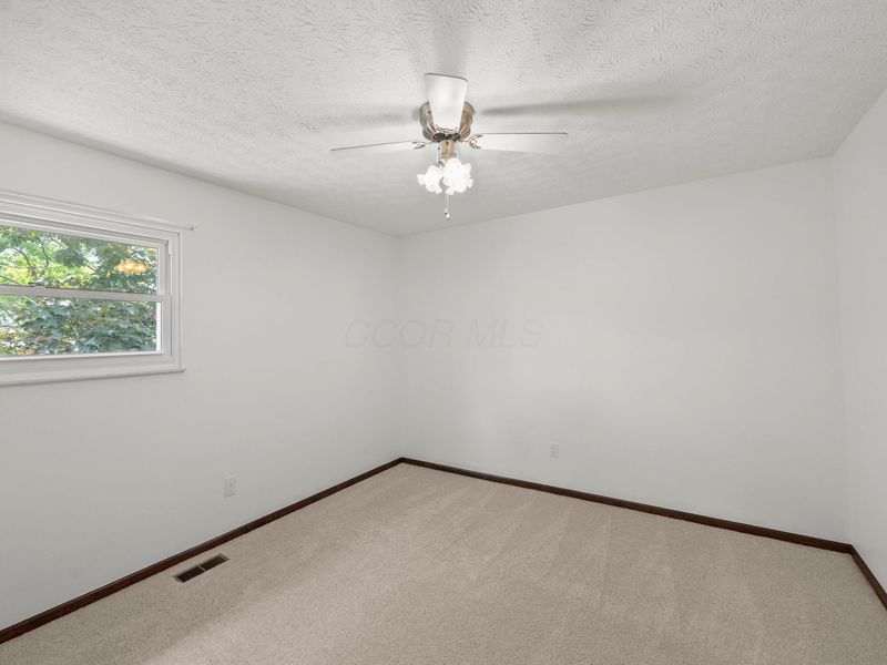 6579 Glacier Avenue , Reynoldsburg, OH 43068 Photo 31