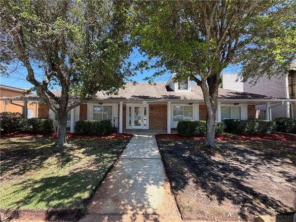 1322 CORPORATE SQUARE Drive, Slidell, LA 70458