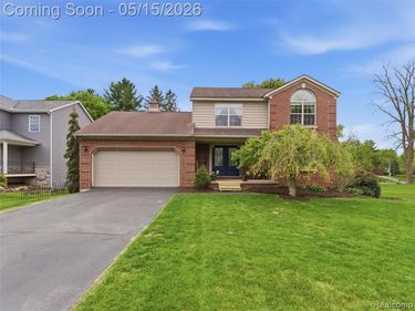 4241 Island Park Drive, Waterford Twp, MI 48329