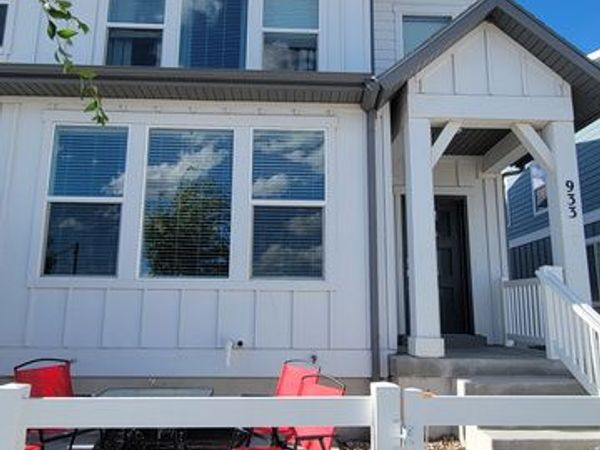 933 W SUNSPEAR DR , Saratoga Springs, UT 84045