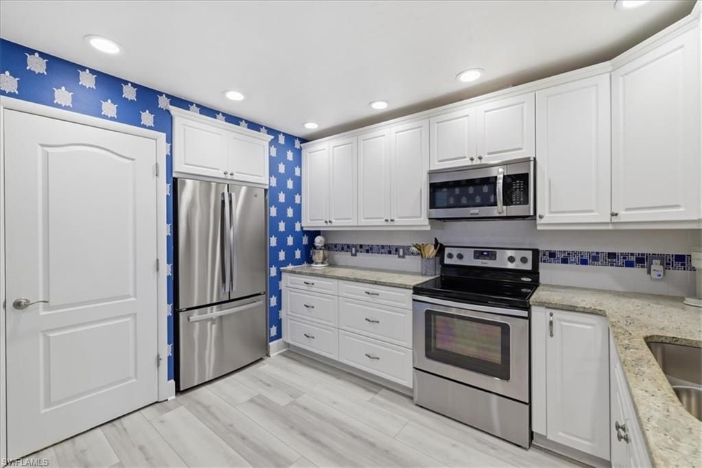 3356 N Key Dr, Unit 7, North Fort Myers, FL 33903 Photo