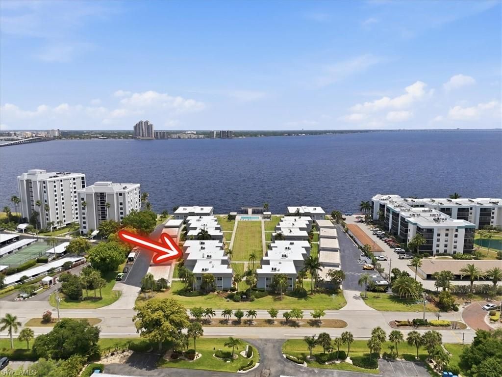3356 N Key Dr, Unit 7, North Fort Myers, FL 33903 Photo